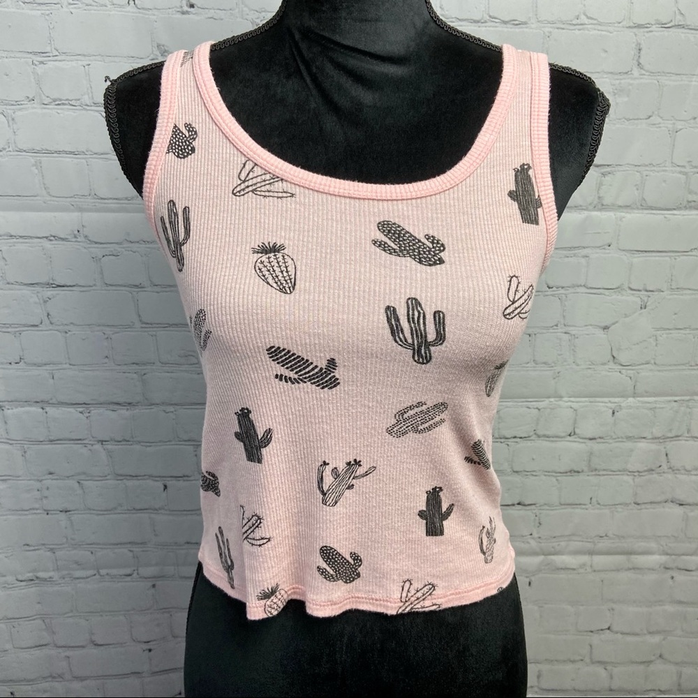 French Pastry Ribbed Cactus Crop Top